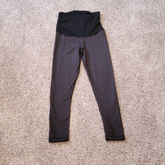 Isabel Maternity by Ingrid & Isabel Pants - 3 for $12 💚 Gray maternity workout pants